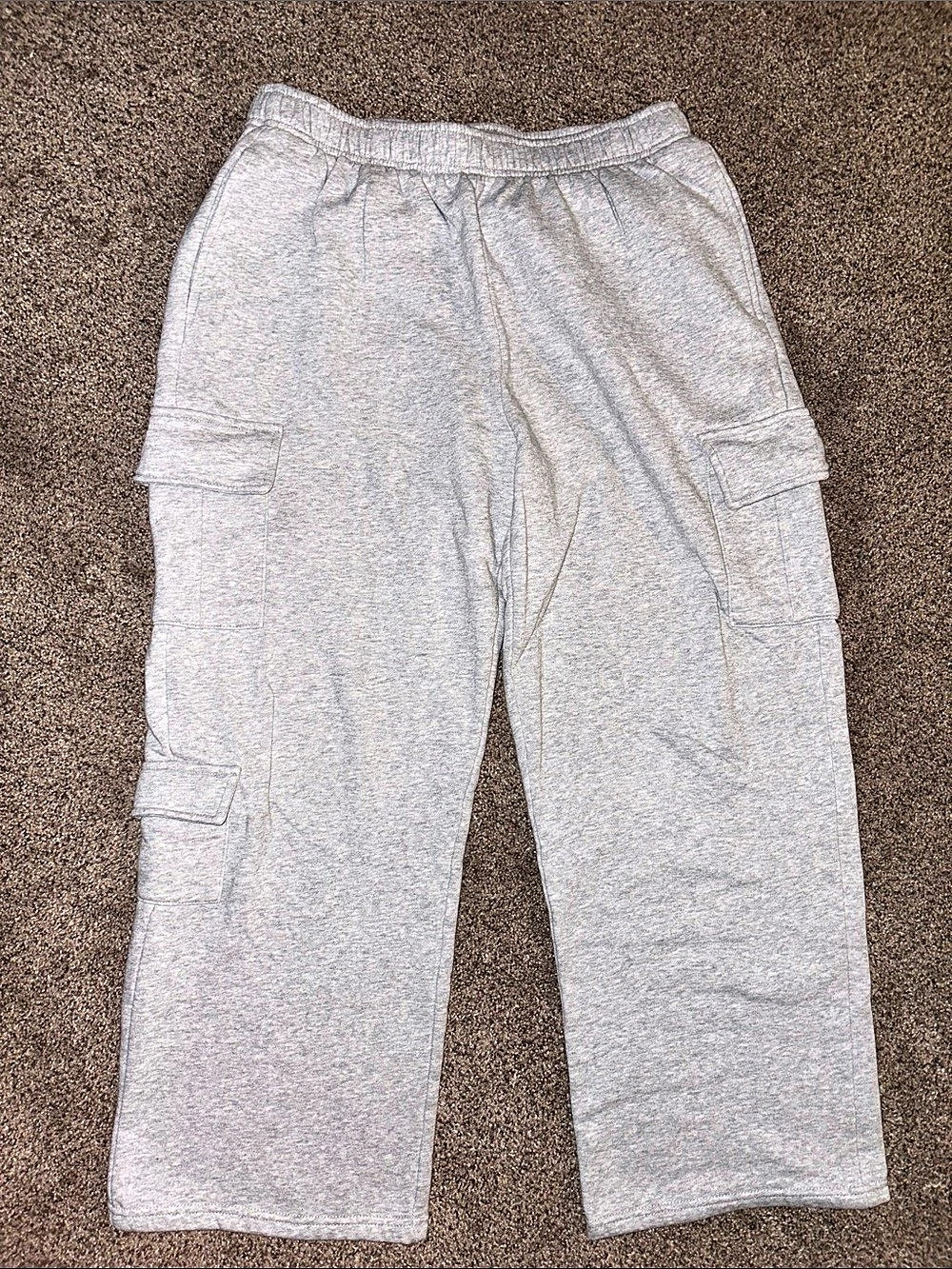 Gray Cargo Sweatpants, Amazon Essentials